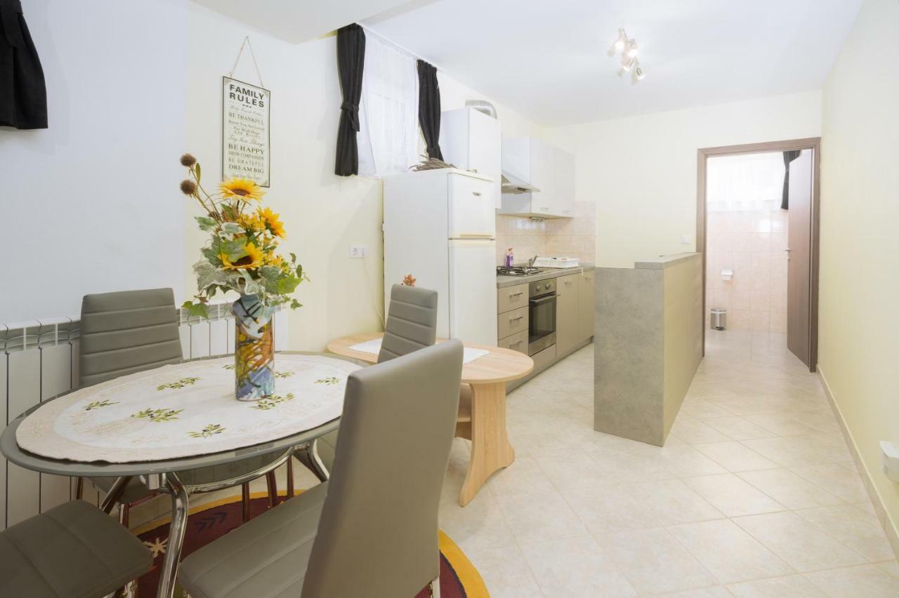 Apartment Zlatko Rovinj Luaran gambar